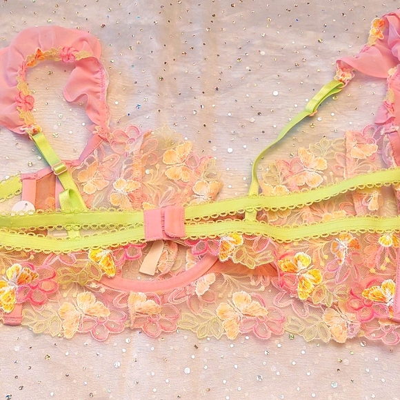 Victoria's Secret BRA L,  NWT - Picture 10 of 12